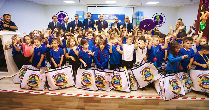 Canik'te Hem Öğrenciler Hem Aileler Sevinçli