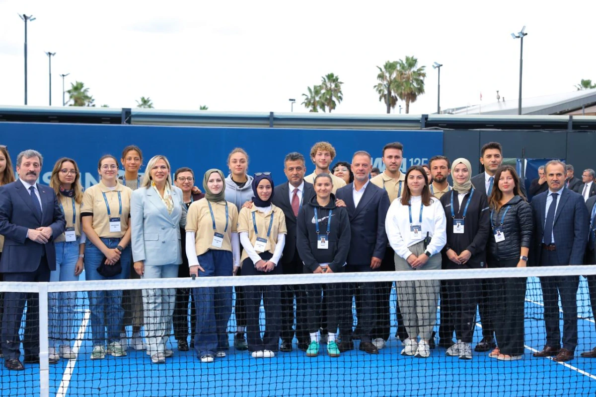 Samsun Open WTA 125 zaferi milli raket Ayla Aksu Kahraman’ın