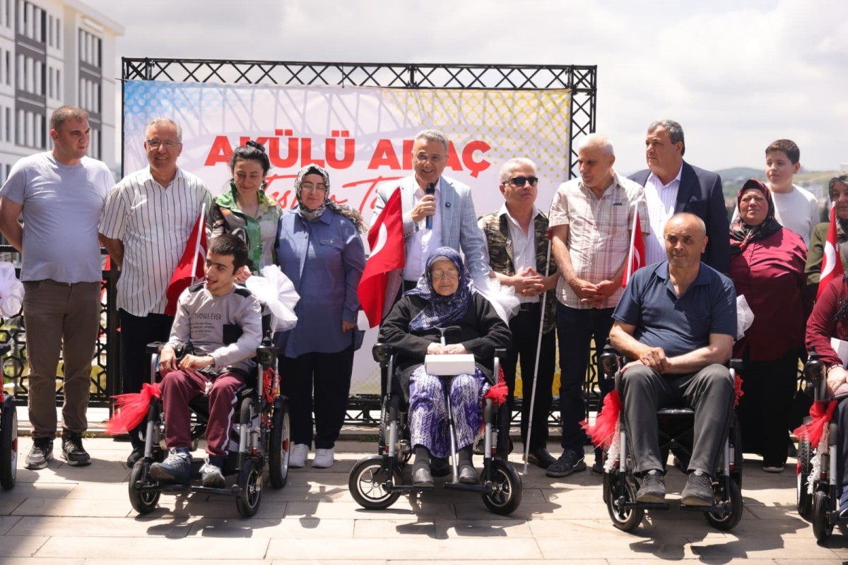 İlkadım’da Engelli Araçları İhtiyaç Sahiplerine Ulaştırıldı