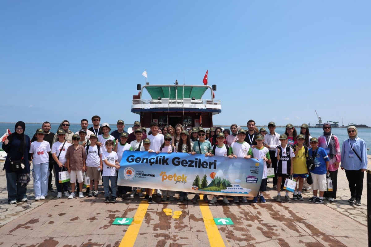 Büyükşehir’in Petek Genç Gezi Ve Kamp Programları