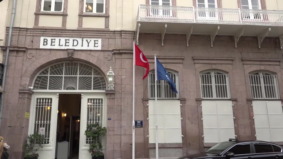 İzmir’de 6 Belediye AK Parti’ye mi Geçiyor!