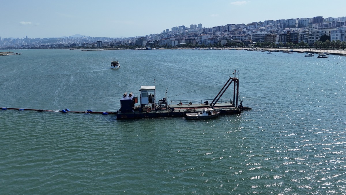 Atakum Marinada Deniz Tabanı Temizliği